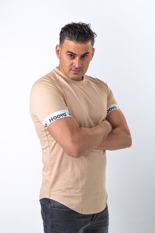 Hooyo  t-shirt for men with SJ paris printed down the sleeves Beige - Image 3