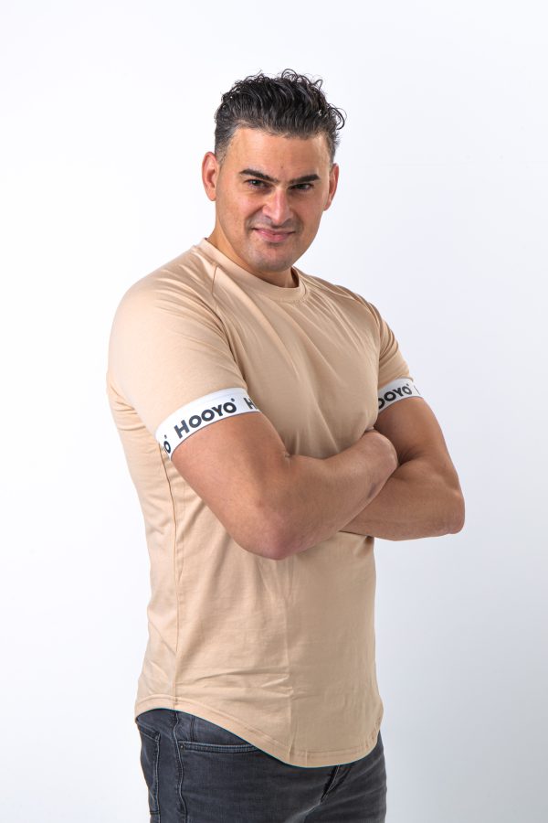 Hooyo  t-shirt for men with SJ paris printed down the sleeves Beige